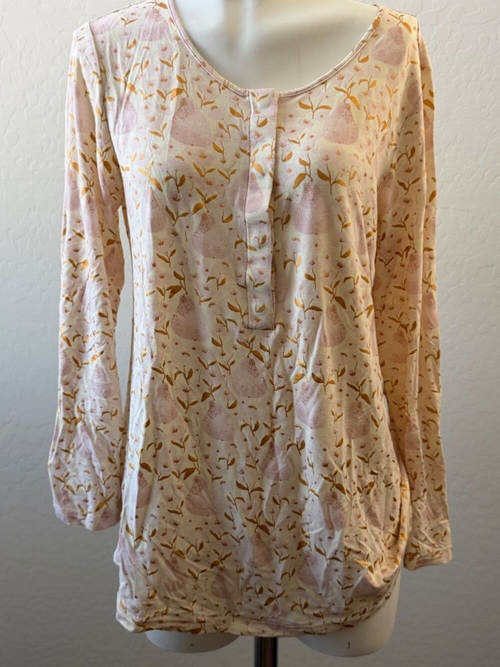 Magnetic Me Pear Long sleeve Pajama Top (G339)